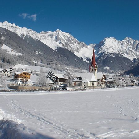 Hotel Messnerwirt Antholz Mittertal Exterior foto